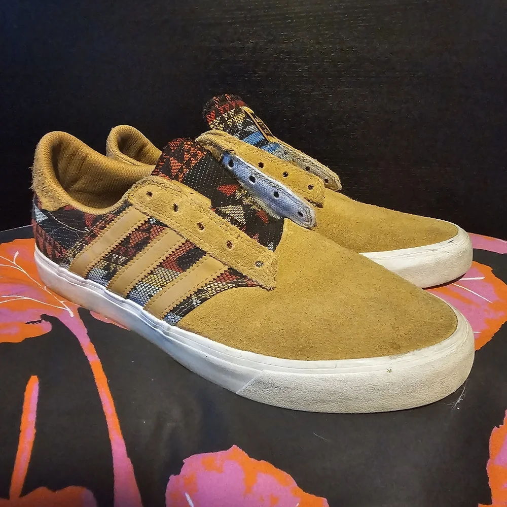 Adidas Seeley‎ Premiere tan suede Aztec canvas mens shoes 9.5